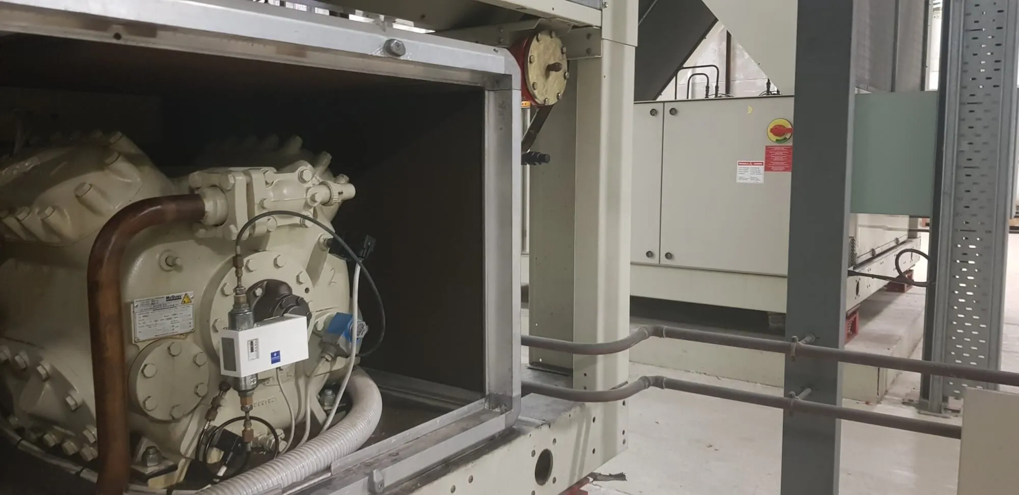 A machine that is inside of a building.